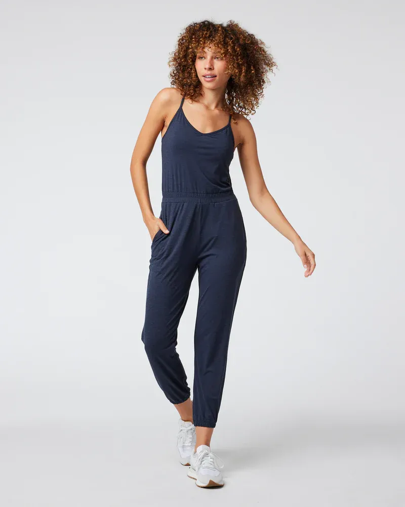 179/WG - jururu Vuori Women's Lux Jogger Jumpsuit Midnight Heather
